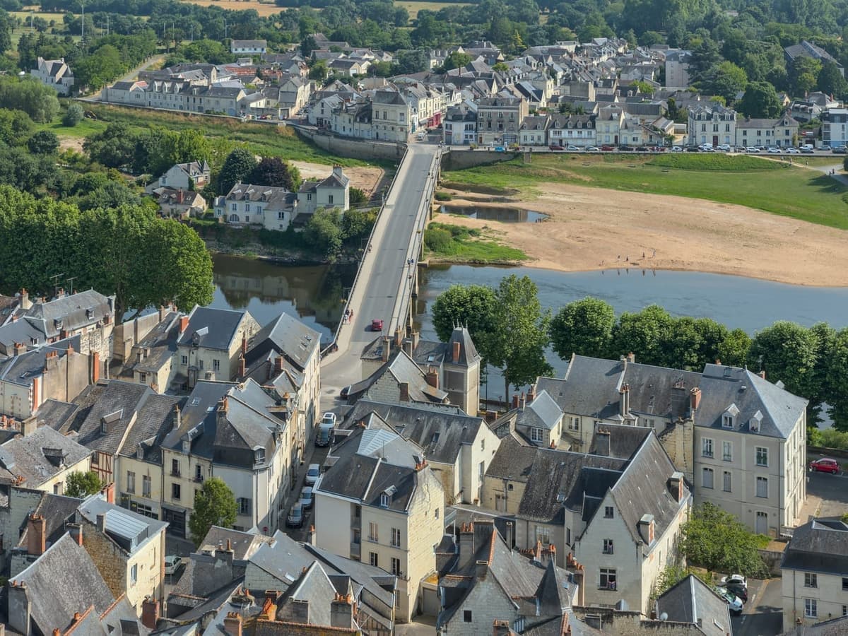 Chinon